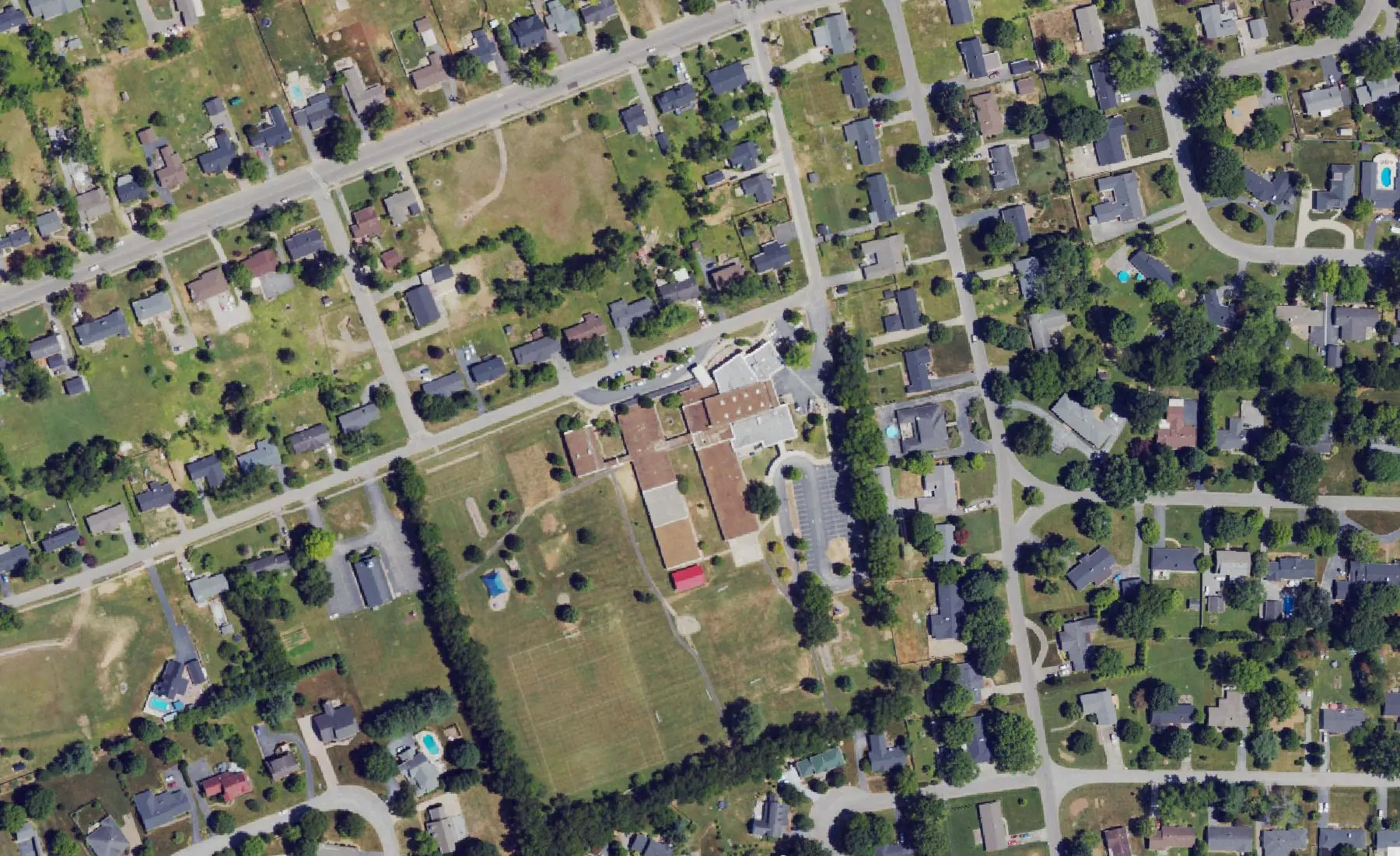 Potter Gray Elementary on Wakefield Street in Bowling Green, seen from the air in 2022